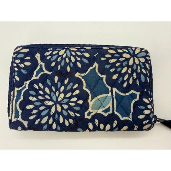Vera Bradley Blue Floral Quilted Zip Around Continental Long Zipper Wallet Women - Picture 3 of 9